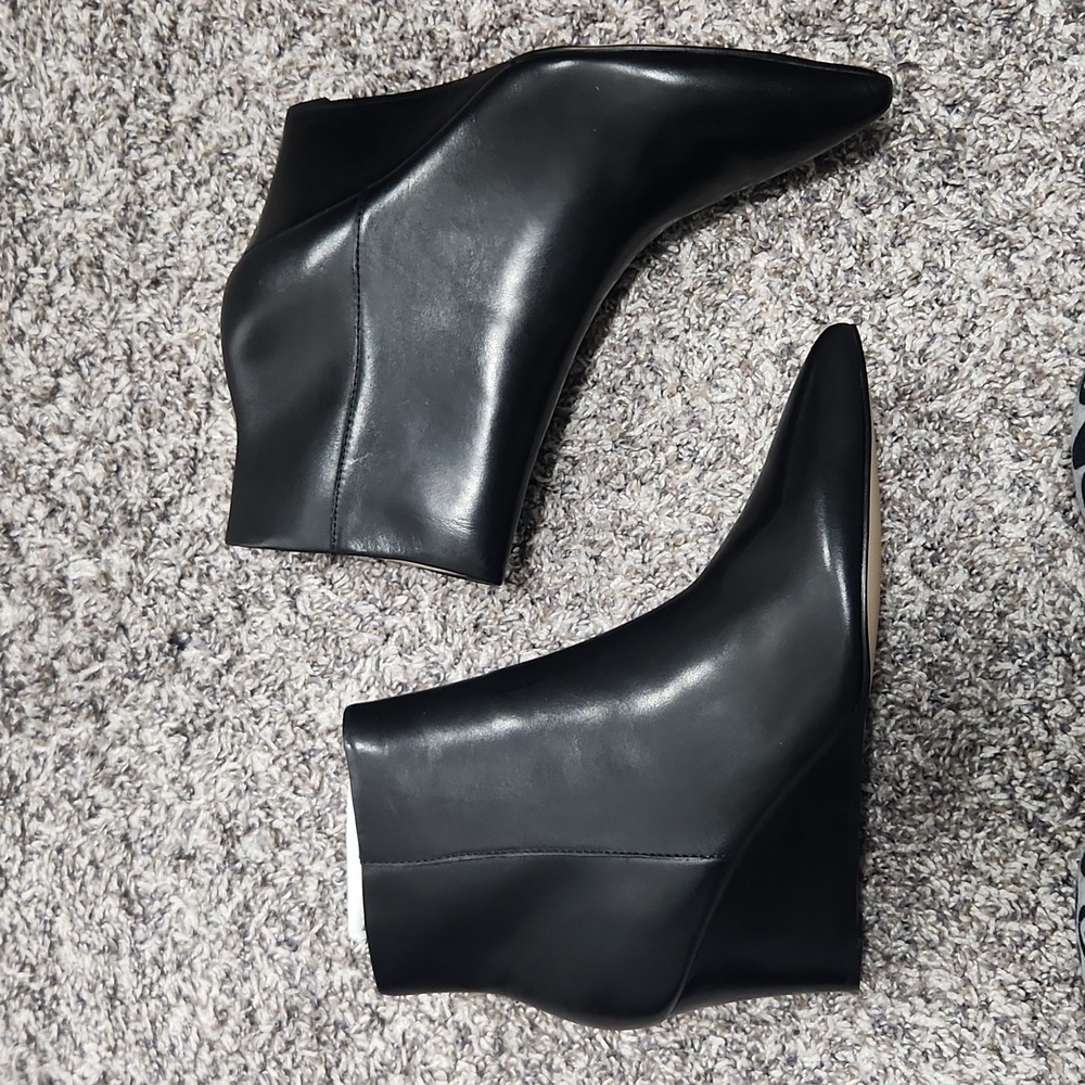 NINE WEST CARTER WEDGE BOOTS